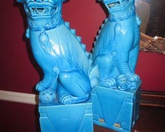 Foo Dogs