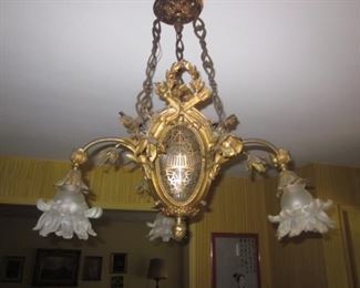 Stunning Chandeliers To Choose From