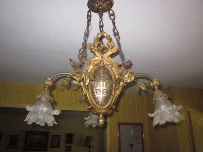 Stunning Chandeliers To Choose From