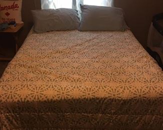 queen size bed with frame