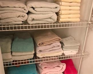 BATH TOWELS, HAND TOWELS & WASHCLOTHS