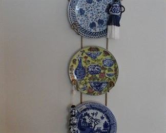 Porcelain decorative plates and holder