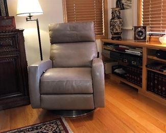 Mauve Leather Recliner