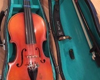 Child's violin, bow and hardshell case
