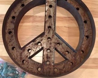24" round x 4" deep metal wall art peace sign with string of electric light sockets and box of clear bulbs