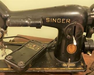 Vintage Singer Sewing Machine #1