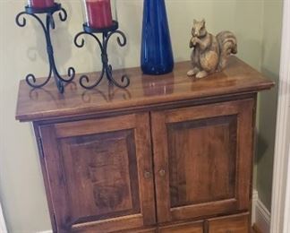 Ethan Allen Server