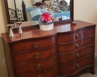 Drexel Bow Front Dresser with Mirror