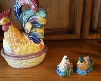 Fitz and Floyd Country Collection Salt and Pepper Shakers and Collectibles