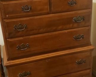 Ethan Allen Eight Drawer Chest