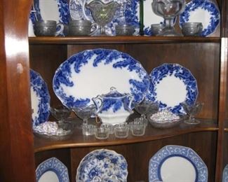 Grindley Argyle flow blue platter, 4 salad plates, 3 saucers, and sugar bowl with lid