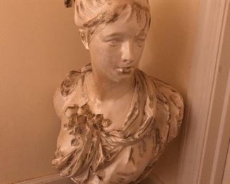 bust statue