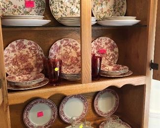 dinnerware sets
