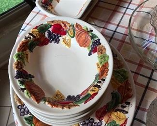 dinnerware set
