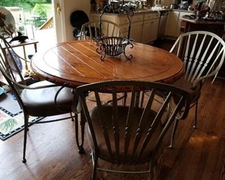 Kitchen table w/ 4 chairs,