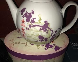 ROSANNA TEAPOT