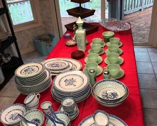 RICE LIGHT CHINA SET
