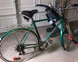 VINTAGE RALEIGH BIKE