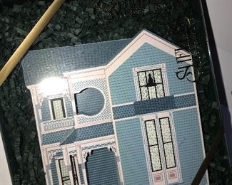 SHELIA'S COLLECTORS SOCIETY HOUSES