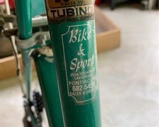 VINTAGE RALEIGH BIKE