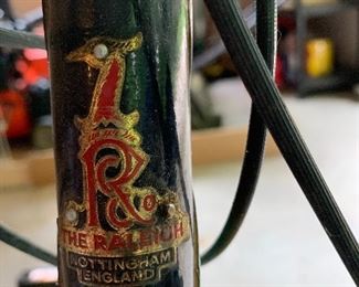VINTAGE RALEIGH BIKE