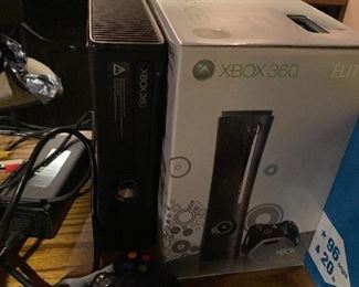XBOX 360 ELITE CONSOLE