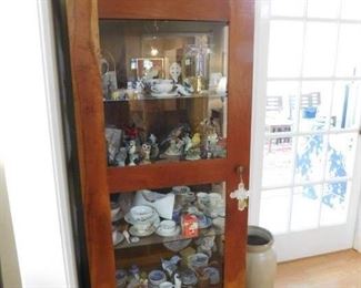 Custom China,/Display Cabinet