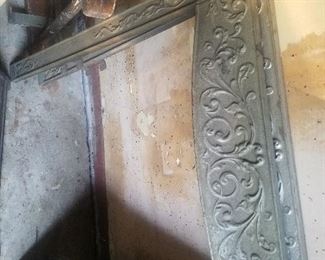 frames for inserts there are 2