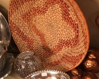 Decorative basket