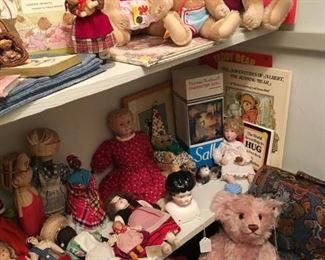 Some of the Steiff bears available and vintage dolls
