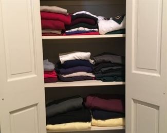 Men's sweaters and knit shirts