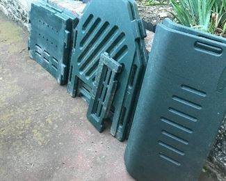 Rubbermaid portable compost bin