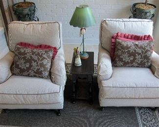 CUSTOM LEE INDUSTRIES CHAIRS, CUSTOM FABRIC, DOWN CUSHIONS. THESE ARE A GREAT SET OF CHAIRS.