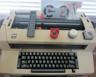 "Correctable Selectric III" typewriter