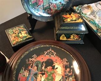 Russian plates and boxes