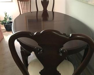 Mint condition Queen Anne Cherry dining table and chairs by Walter of Wabash