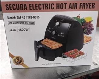 Secura Extra Large Capacity 4-Liter Elec. Hot Air Fryer w/1500W of power + Toaster rack and Skewers