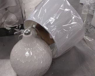 Globe Electric 222148 17.5 in. Table Lamp - White Ceramic