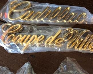 1985 to 1990 Cadillac emblem