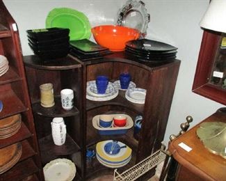 Vintage dishes, et