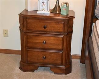 Side Table w/Drawers, Home Decor, Lamp