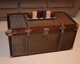 Coffee Table Chest, Candles