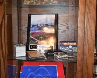 Autographed Baseball Memorabilia