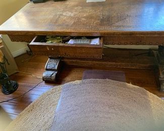 Spanish oak top trestle desk, 19th century ( 1800s )