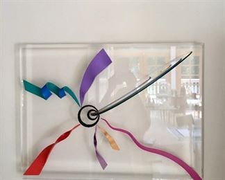 Lucite (unsigned)
