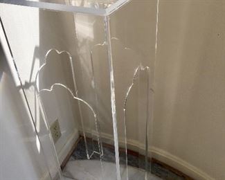 Pair/lucite plant stands