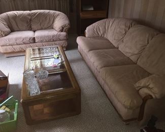 Family room sofa/loveseat, coffee & end table