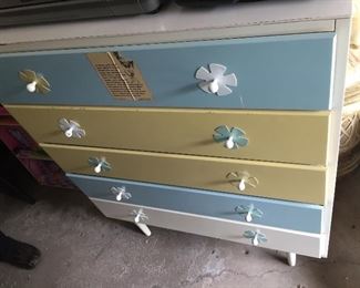 Vintage dresser