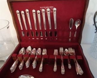 nice set of silverplate flatware