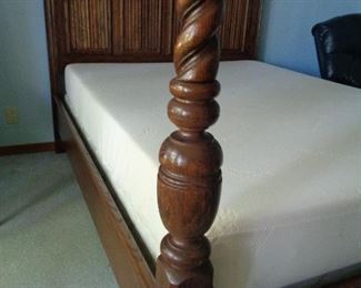 closeup of leg, love this bed